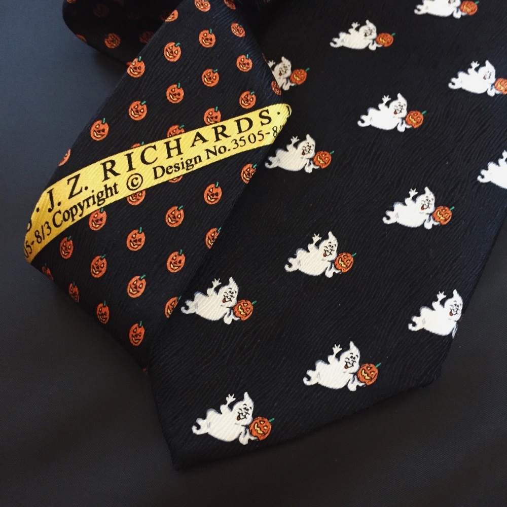 Silk Halloween novelty tie. *SOLD*